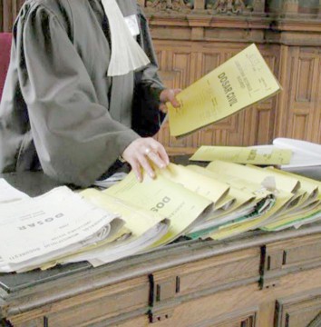 Condamnări în jaful de la Năvodari! Proprietarii au fost bătuţi şi lăsaţi fără 100.000 de euro