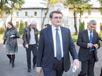 Propunere de revocare a lui Ciorbea, depusă în Parlament