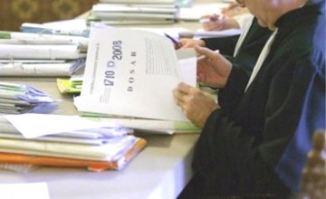 Tupeu de „avocat” care are deja o condamnare: a continuat să meargă la instanţe chiar şi în dosare PENALE!