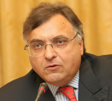 Dan Adamescu nu făcea nici o mișcare fără să se consulte cu astrologul. Acesta i-ar fi prevestit decăderea