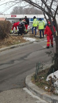 Om al străzii, găsit MORT în canal