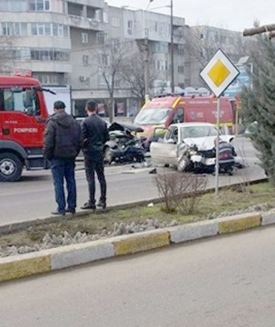 Accident rutier la Dacia