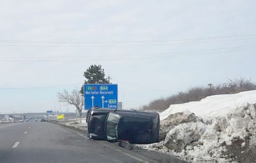 O mașină s-a răsturnat la ieșire din Constanța