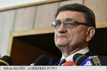 Ciorbea, întrebat dacă se teme de o revocare din funcție: Nu mi-e frică de nimic, decât de Dumnezeu