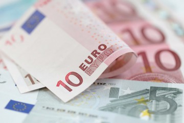 Leul s-a depreciat în raport cu principalele valute