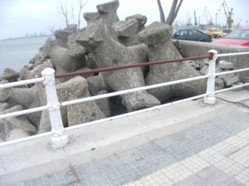 Încă un pas pentru reabilitarea balustradei de pe Faleza Cazino
