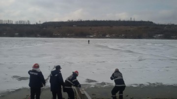 BLOCAT pe Canalul Dunăre-Marea Neagră. Au intervenit pompierii!