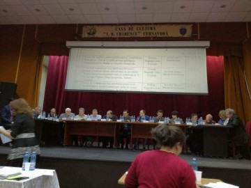 Cernavodă: Şedinţă de consiliu declarată închisă fiindcă preşedintele trebuia să ajungă la muncă! Mai multe proiecte, lăsate„în aer”!
