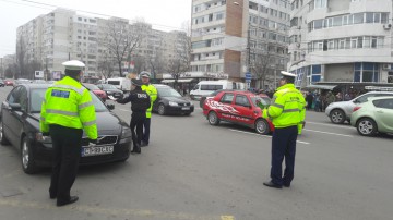Razii! Doamenele şi domnişoarele, „amendate” în trafic!