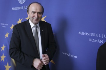 Ministrul Justiţiei: Ancheta privind OUG 13 continuă pe infracţiuni, dar nu poate continua pe oportunitate şi legalitate