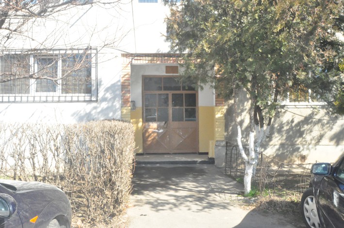 Constănţenii cer, însă Primăria le va da?! Iată ce lipsuri au locuitorii unui bloc de pe strada Pandurului Constănţenii cer, însă Primăria le va da?! Iată ce lipsuri au locuitorii unui bloc de pe strada Pandurului