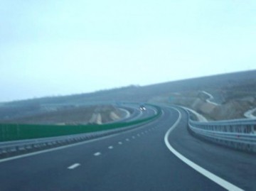 Sancţiuni pe bandă rulantă pentru viteză excesivă, pe autostrăzi