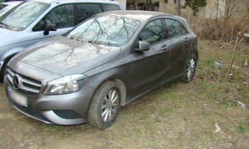 Autoturism căutat de autoritățile din Franţa, descoperit la Ostrov