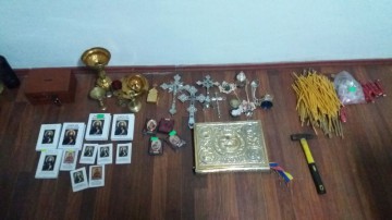 O femeie a furat din biserica de la Nazarcea! A fost depistată de jandarmi