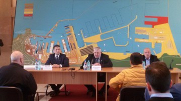 Promisiuni: Investitorii din Port vor aştepta mai puţin pentru obţinerea autorizaţiilor