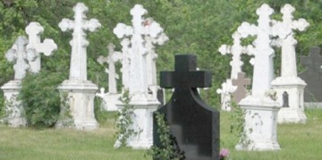 ANAF scoate la vânzare cripte şi un cimitir, cu DISCOUNT!
