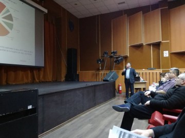 La dezbaterea pe bugetul oraşului Cernavodă nici primarul n-a fost prezent, nici cetăţenii n-au dat buluc!