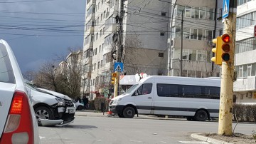 Intersecţia groazei! Două accidente la interval de 24 de ore, în acelaşi loc
