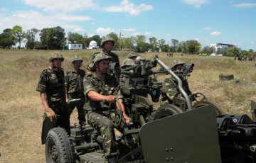 Plaja de la capul Midia, luată cu asalt de militari