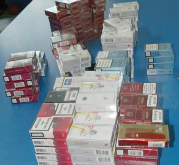 Prinse în flagrant de către poliţişti