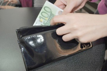 Mai puţini bani şi mai multe cheltuieli pentru CJC în acest an