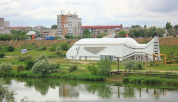 Vrei să închiriezi o tarabă sau un restaurant în Piaţa de peşte din Năvodari?