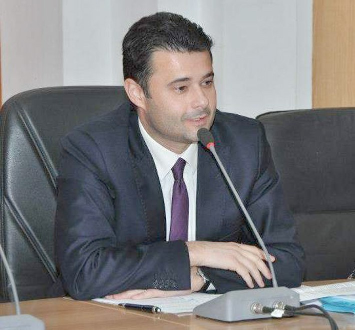 Primarul Sectorului 5, Daniel Florea, lasă Primăria Eforie fără funcţionarii “de încredere” Primarul Sectorului 5, Daniel Florea, lasă Primăria Eforie fără funcţionarii “de încredere”