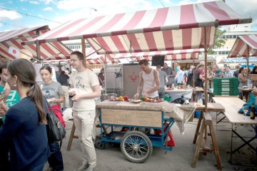 Rulote şi căruţe, în Piaţa Ovidiu! Începe Street Food Festival