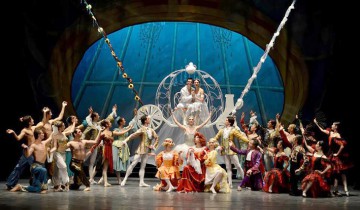 Cenuşăreasa, pe scena Teatrului Oleg Danovski din Constanţa