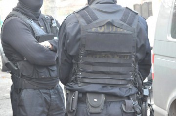 PERCHEZIŢII LA CRUCEA ŞI GÂRLICIU!