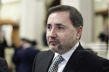 Fostul deputat Rizea şi un coleg al acestuia au stat mai mult de o lună la un hotel fără să plătească - FOTO