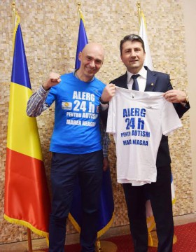 Primarul Decebal Făgădău va alerga pentru bolnavii de autism