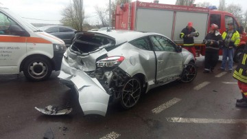 Accident rutier GRAV în MAMAIA: mai multe persoane ÎNCARCERATE - VIDEO