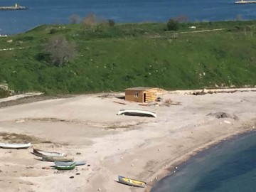 Baracă ridicată abuziv la Pescărie, DEMOLATĂ
