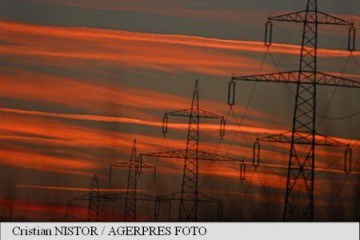 Există 21.432 de locuințe neelectrificate la nivel național; aproape jumătate vor fi racordate cu fonduri norvegiene
