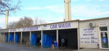 Spălătoria auto de lângă stadionul Farul nu va fi, MOMENTAN, demolată