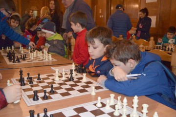 Concurs de şah pentru elevii din oraşul Cernavodă