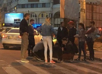 Minoră, accidentată pe trecerea de pietoni