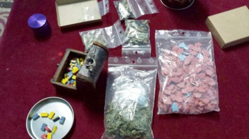Peste 300 de pastile de ecstasy descoperite de jandarmi