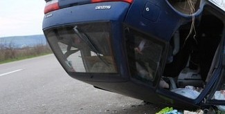 Iată cum s-a produs accidentul rutier de la 23 August: 2 turiști s-au răsturnat cu mașina