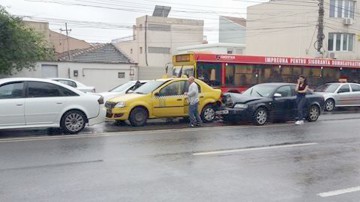 Accident rutier în lanț, la Delfinariu!