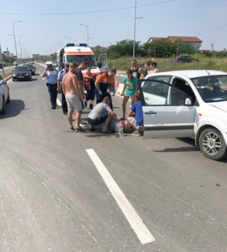 Unui năvodărean i s-a făcut rău la volan: a intrat în parapet!