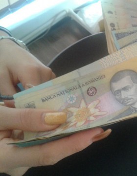 A fost prins în flagrant pentru dare de mită. Acum a ajuns în faţa magistraţilor