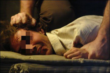 Un student la Medicină DROGA tineri și îi VIOLA!