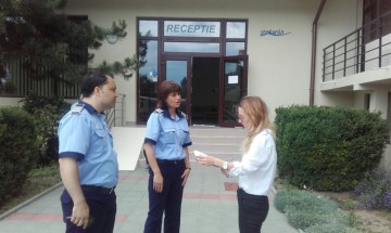 Poliţiştii constănţeni, de vorbă cu hotelierii din Costineşti!