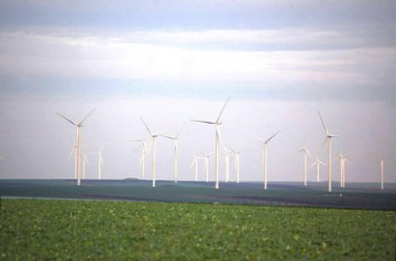 Primăria Aiud iluminează oraşul cu energie din Constanţa