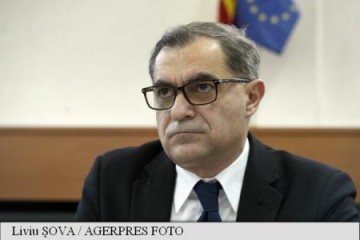 Mediul de afaceri din energie ar trebui să pună presiune pe factorii decizionali pentru programe multianuale