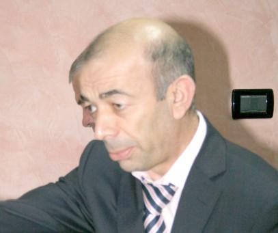 Puciştii de la SIF Muntenia pregătesc încă un asalt: Pandele de la Doraly cumpără zeci de mii de acţiuni Puciştii de la SIF Muntenia pregătesc încă un asalt: Pandele de la Doraly cumpără zeci de mii de acţiuni