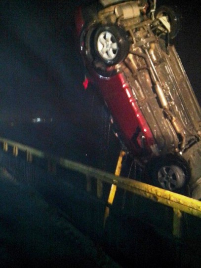 Un Land Rover a plonjat în Canalul Dunăre Marea Neagră: TREI ADULŢI şi TREI COPII AU MURIT Un Land Rover a plonjat în Canalul Dunăre Marea Neagră: TREI ADULŢI şi TREI COPII AU MURIT