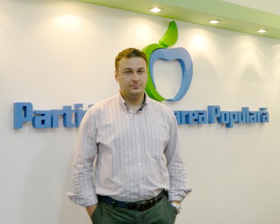 "Mi-aş dori să candidez la Primăria Constanţa şi să am o confruntare cu Mazăre, să demonstrez că sunt mai bun" "Mi-aş dori să candidez la Primăria Constanţa şi să am o confruntare cu Mazăre, să demonstrez că sunt mai bun"